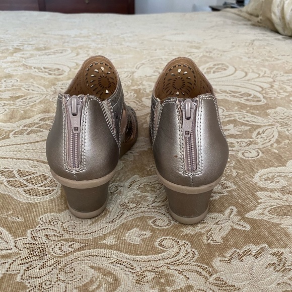 Earth wedge sandals - Picture 3 of 4